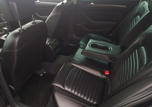 Volkswagen Passat cena 84000 przebieg: 165000, rok produkcji 2016 z Włodawa małe 781